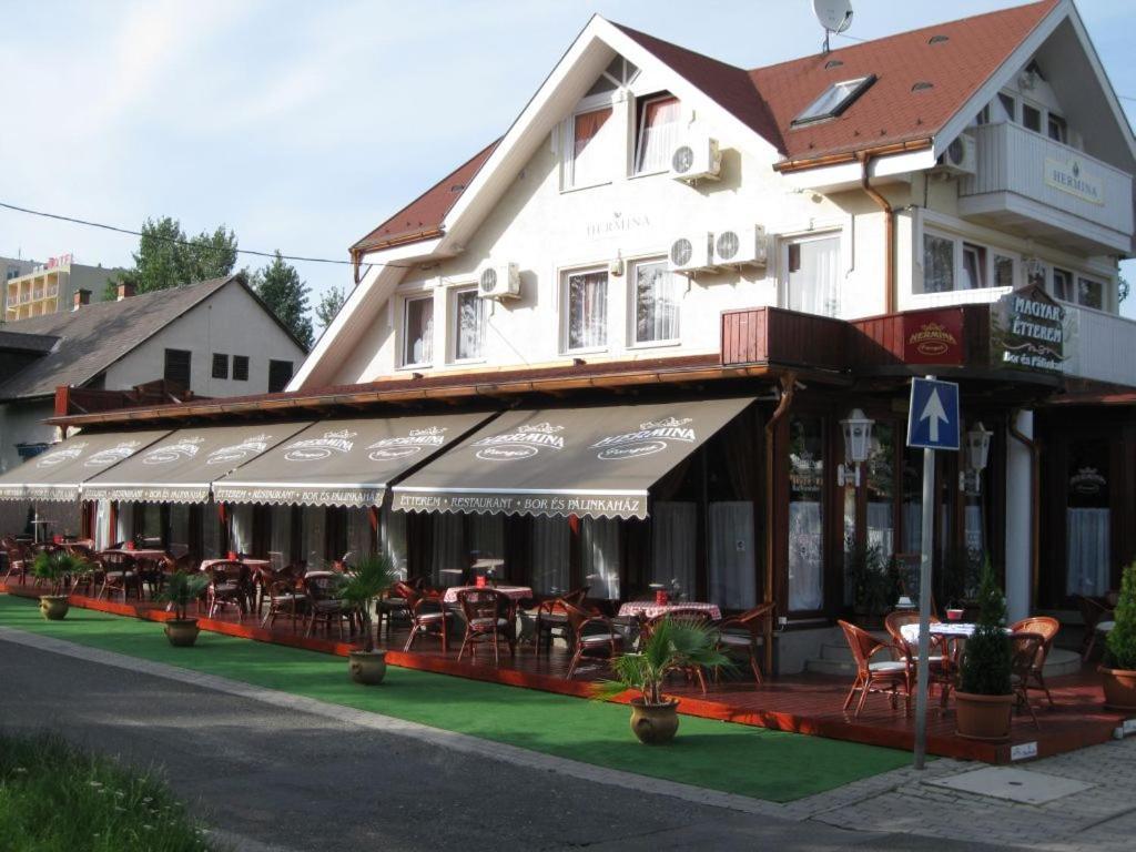 Hermina Panzió Siófok Exterior foto